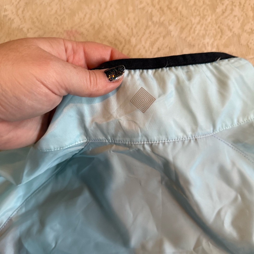 NWT Rise by Lularoe Determined lightweight workout jacket - Picture 10 of 10